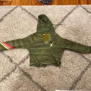 Size Small Av cropped sweatshirt